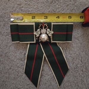 Chic Green Bow Hair Clip with Pearl and Insect Design